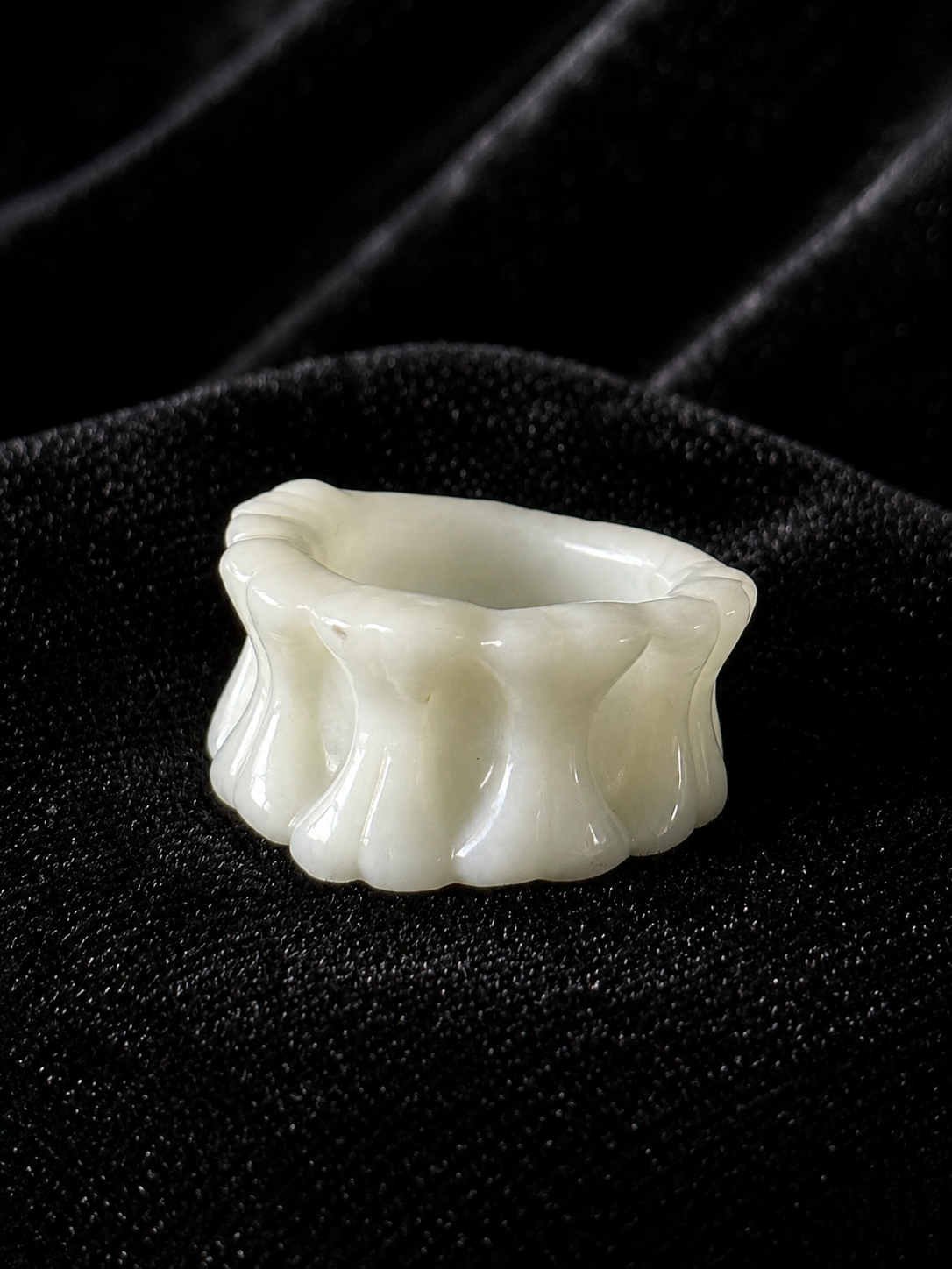 Sculpted Bone Jade Ring