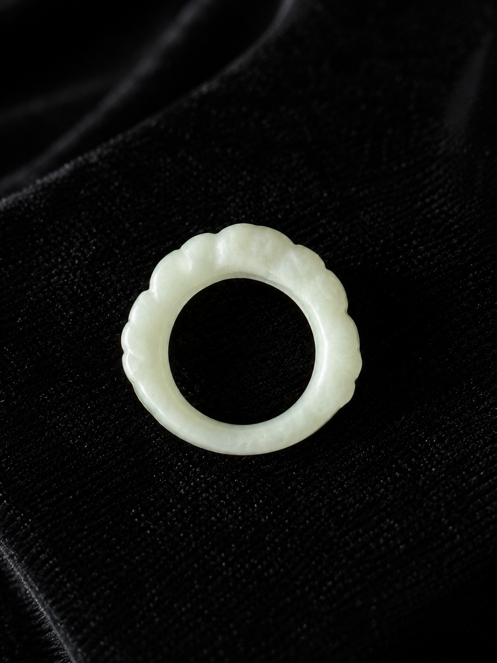 Sculpted Bone Jade Ring