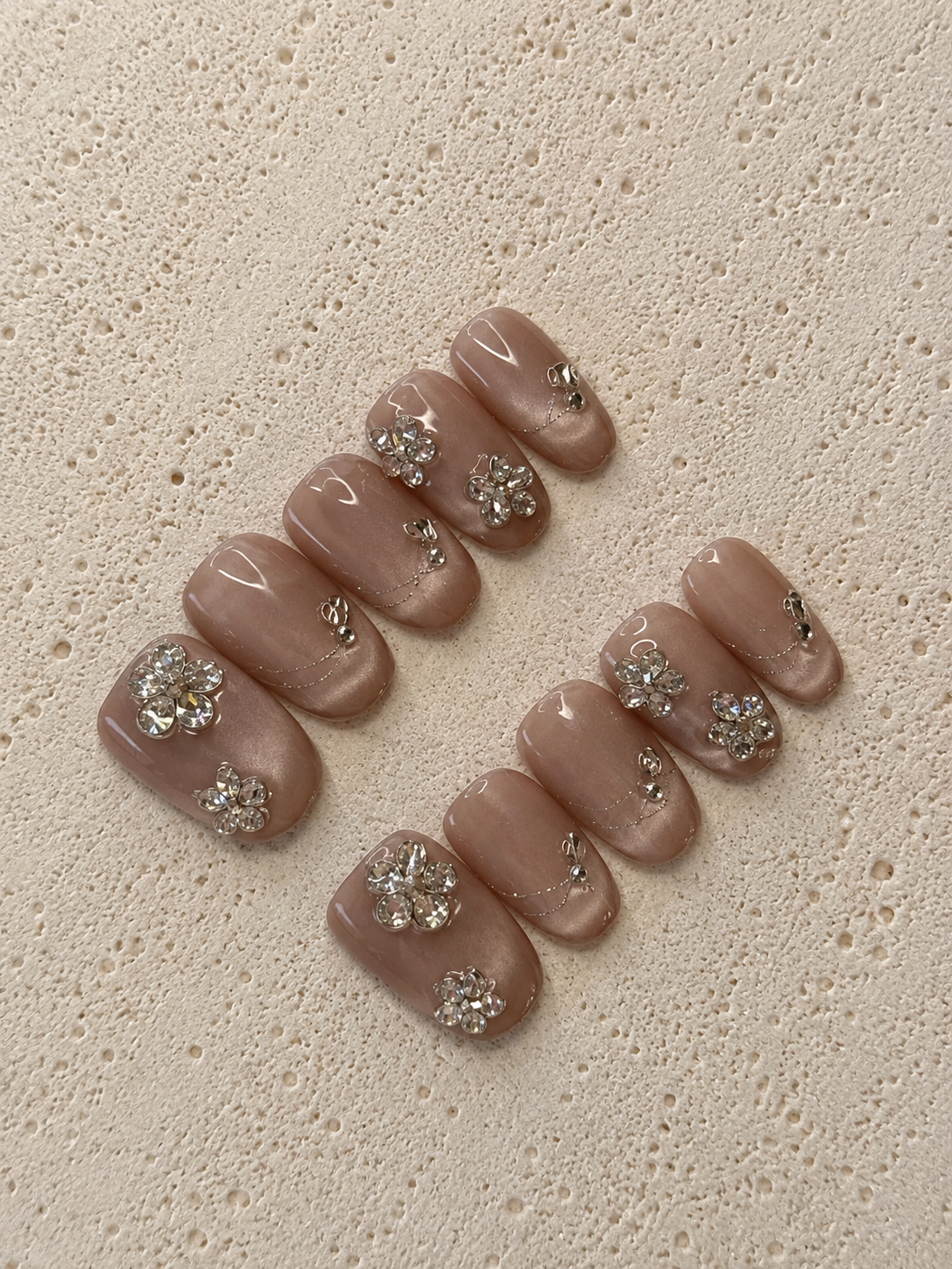 Nude Crystal Clover