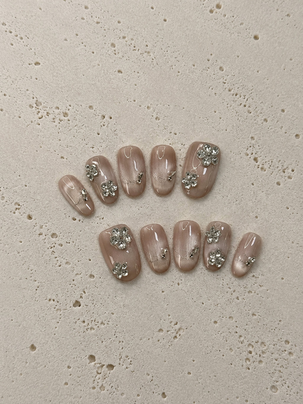 Nude Crystal Clover
