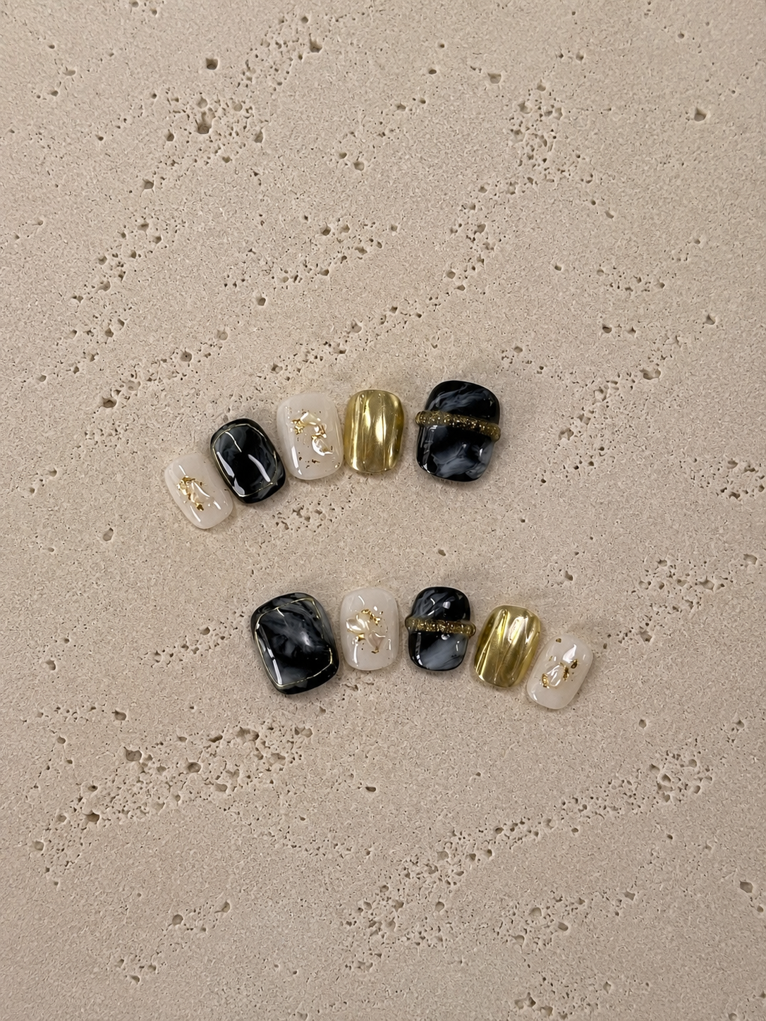 Ink Marble Gold Liner