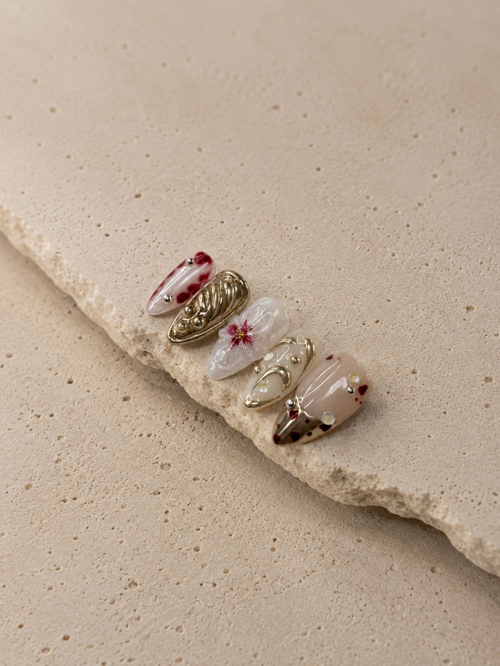 Cream Gold Blood Flower